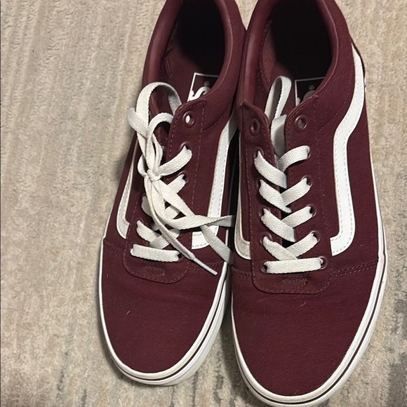 Vans Burgundy and White Casual Sneakers practically brand new! - Picture 2 of 7